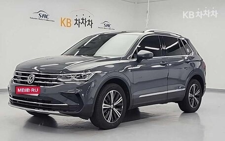 Volkswagen Tiguan II, 2023 год, 2 543 010 рублей, 1 фотография