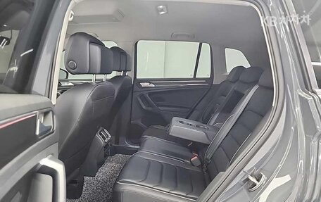 Volkswagen Tiguan II, 2023 год, 2 543 010 рублей, 11 фотография