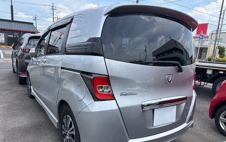 Honda Freed I, 2016 год, 841 000 рублей, 3 фотография