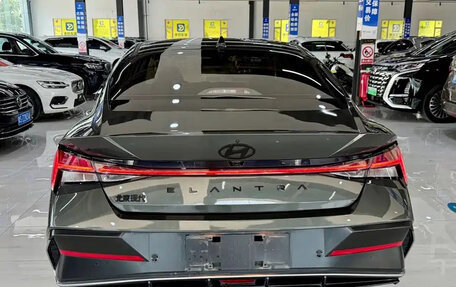 Hyundai Elantra, 2023 год, 1 580 100 рублей, 9 фотография