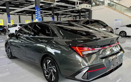 Hyundai Elantra, 2023 год, 1 580 100 рублей, 8 фотография