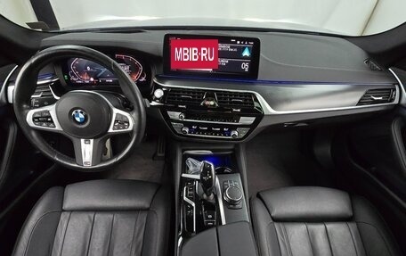 BMW 5 серия, 2023 год, 4 190 002 рублей, 10 фотография