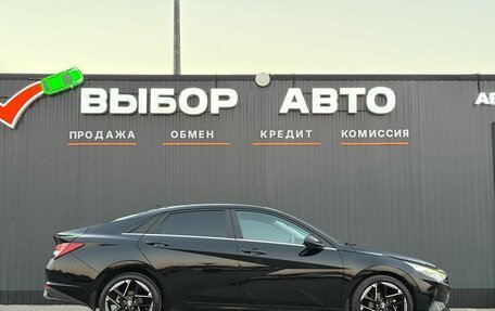 Hyundai Elantra, 2021 год, 1 999 000 рублей, 3 фотография