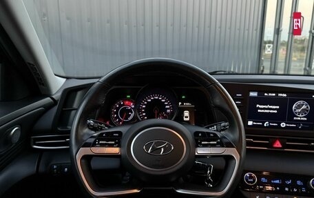 Hyundai Elantra, 2021 год, 1 999 000 рублей, 12 фотография