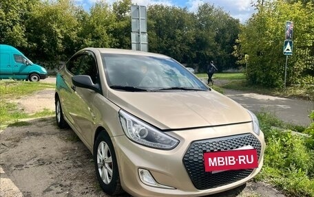 Hyundai Solaris II рестайлинг, 2013 год, 700 000 рублей, 5 фотография