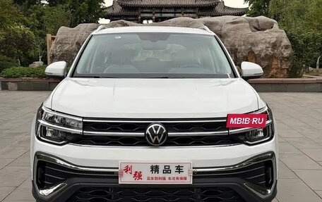 Volkswagen Tharu, 2025 год, 1 995 000 рублей, 2 фотография