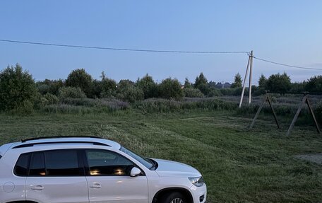 Volkswagen Tiguan I, 2014 год, 980 000 рублей, 2 фотография