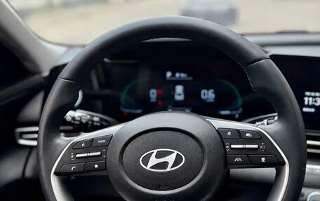 Hyundai Elantra, 2023 год, 1 430 018 рублей, 21 фотография