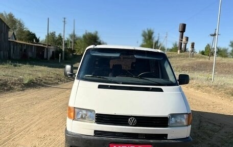 Volkswagen Transporter T4, 1995 год, 450 000 рублей, 1 фотография