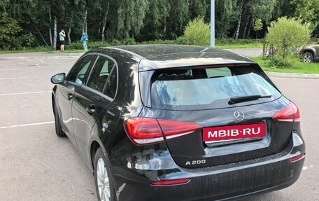 Mercedes-Benz A-Класс, 2019 год, 2 100 000 рублей, 4 фотография