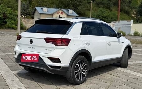 Volkswagen T-Roc I, 2022 год, 1 420 000 рублей, 4 фотография