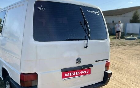 Volkswagen Transporter T4, 1995 год, 450 000 рублей, 4 фотография