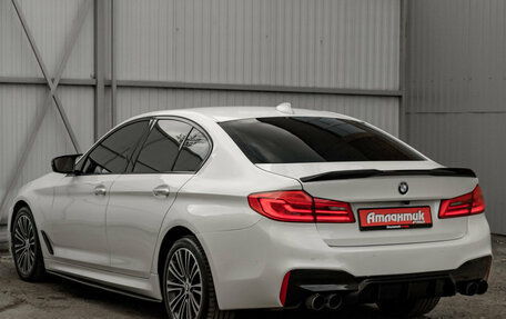 BMW 5 серия, 2018 год, 2 800 000 рублей, 5 фотография