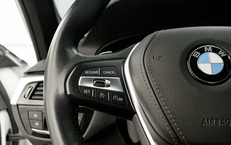 BMW 5 серия, 2018 год, 2 800 000 рублей, 16 фотография