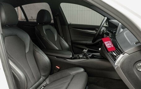 BMW 5 серия, 2018 год, 2 800 000 рублей, 14 фотография