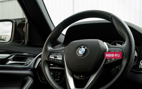 BMW 5 серия, 2018 год, 2 800 000 рублей, 15 фотография