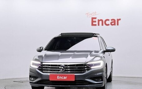 Volkswagen Jetta VII, 2021 год, 1 340 000 рублей, 2 фотография