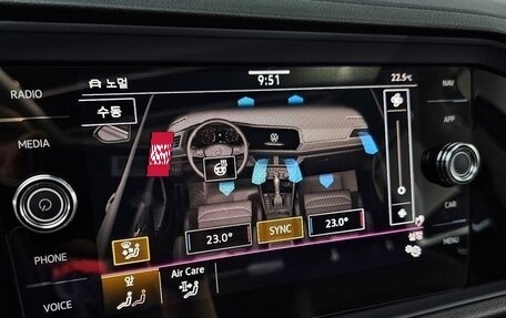 Volkswagen Jetta VII, 2021 год, 1 340 000 рублей, 15 фотография