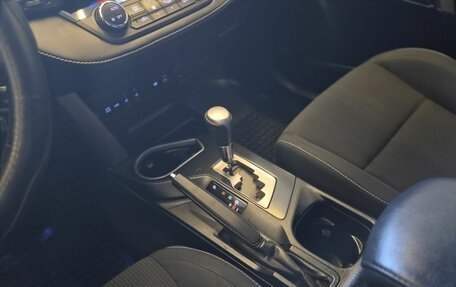 Toyota RAV4, 2017 год, 2 340 000 рублей, 11 фотография