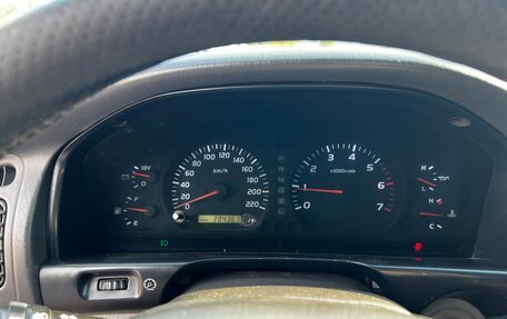 Toyota Land Cruiser 100 рестайлинг 2, 1999 год, 1 310 000 рублей, 10 фотография