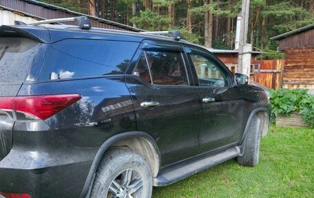 Toyota Fortuner II, 2022 год, 4 500 000 рублей, 5 фотография