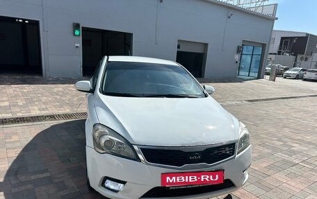 KIA cee'd I рестайлинг, 2011 год, 589 000 рублей, 3 фотография