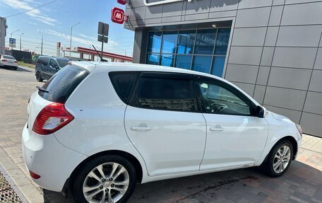 KIA cee'd I рестайлинг, 2011 год, 589 000 рублей, 14 фотография