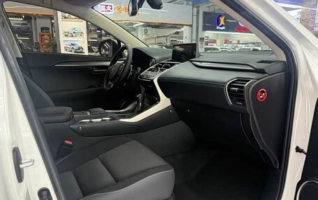 Lexus NX I, 2020 год, 2 880 000 рублей, 13 фотография