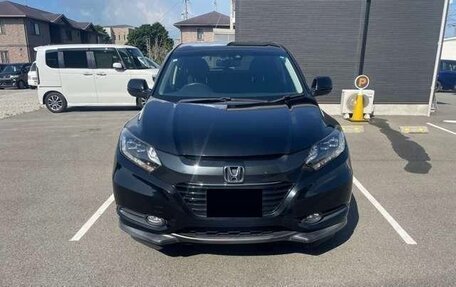 Honda Vezel, 2020 год, 1 342 000 рублей, 2 фотография