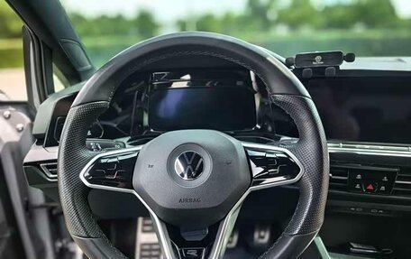 Volkswagen Golf VIII, 2022 год, 1 580 000 рублей, 10 фотография