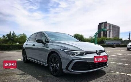 Volkswagen Golf VIII, 2022 год, 1 580 000 рублей, 3 фотография