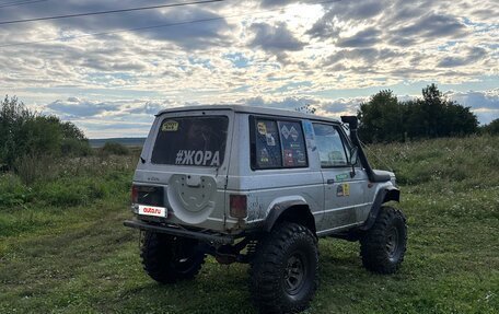 Mitsubishi Pajero III рестайлинг, 1983 год, 530 000 рублей, 4 фотография