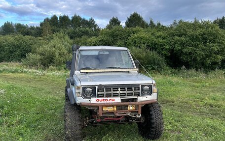 Mitsubishi Pajero III рестайлинг, 1983 год, 530 000 рублей, 2 фотография
