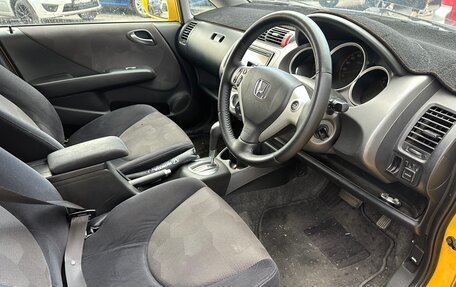 Honda Fit III, 2004 год, 420 000 рублей, 11 фотография