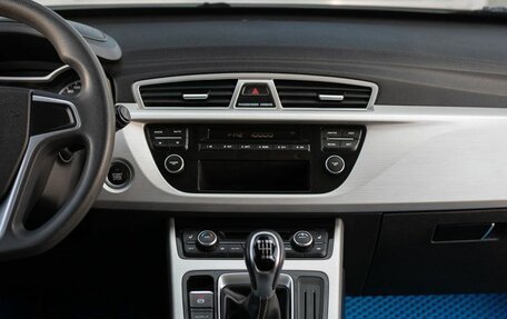 Geely Atlas I, 2019 год, 1 320 000 рублей, 13 фотография