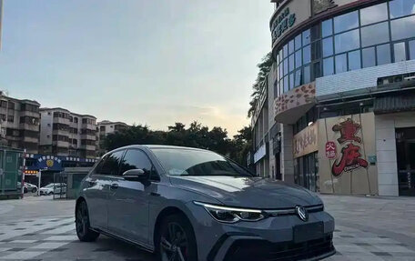 Volkswagen Golf VIII, 2023 год, 1 680 004 рублей, 1 фотография