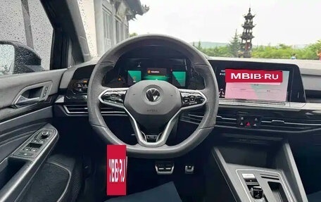Volkswagen Golf VIII, 2022 год, 1 681 004 рублей, 11 фотография