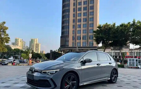 Volkswagen Golf VIII, 2023 год, 1 680 004 рублей, 3 фотография