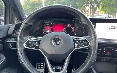 Volkswagen Golf VIII, 2023 год, 1 680 004 рублей, 15 фотография