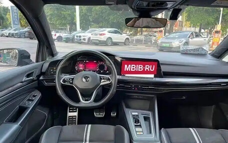 Volkswagen Golf VIII, 2023 год, 1 680 004 рублей, 14 фотография