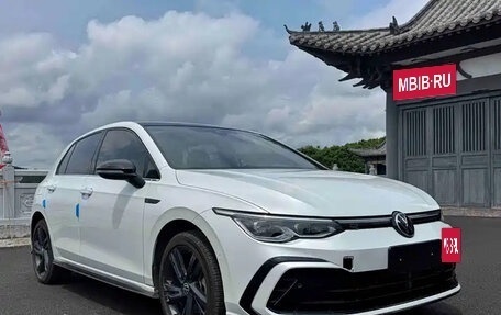 Volkswagen Golf VIII, 2022 год, 1 630 004 рублей, 3 фотография