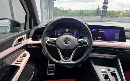 Volkswagen Golf VIII, 2022 год, 1 630 004 рублей, 13 фотография