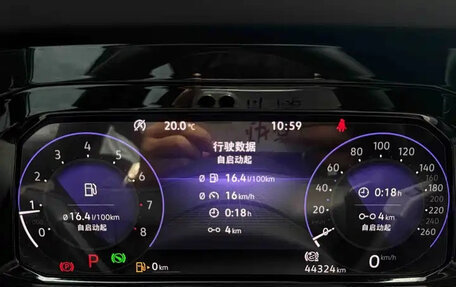 Volkswagen Golf VIII, 2022 год, 1 630 004 рублей, 21 фотография