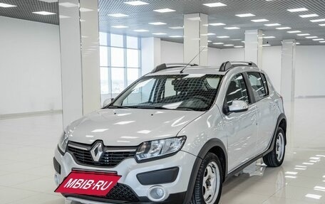 Renault Sandero II рестайлинг, 2015 год, 780 000 рублей, 1 фотография