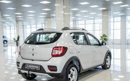 Renault Sandero II рестайлинг, 2015 год, 780 000 рублей, 2 фотография
