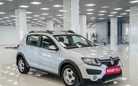 Renault Sandero II рестайлинг, 2015 год, 780 000 рублей, 3 фотография