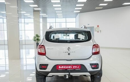 Renault Sandero II рестайлинг, 2015 год, 780 000 рублей, 8 фотография