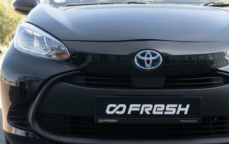Toyota Aqua, 2022 год, 1 300 000 рублей, 6 фотография