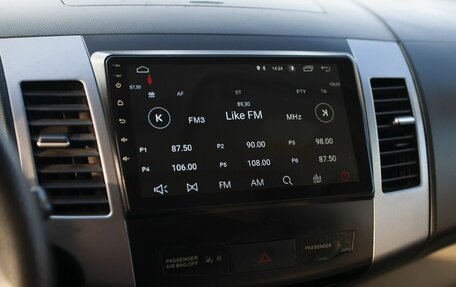 Mitsubishi Outlander III рестайлинг 3, 2007 год, 1 000 000 рублей, 18 фотография