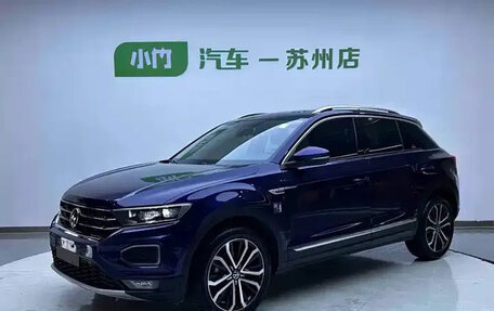 Volkswagen T-Roc I, 2022 год, 1 254 000 рублей, 2 фотография